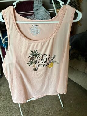 Joyspun Women's Light Pink Graphic Tank "It's a Jungle Out There"